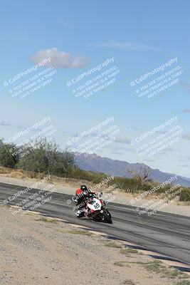 media/Nov-16-2025-Race Pace (Sun) [[8c5fa54630]]/Verified Riders/4-Turn 3 Inside (1050am)/